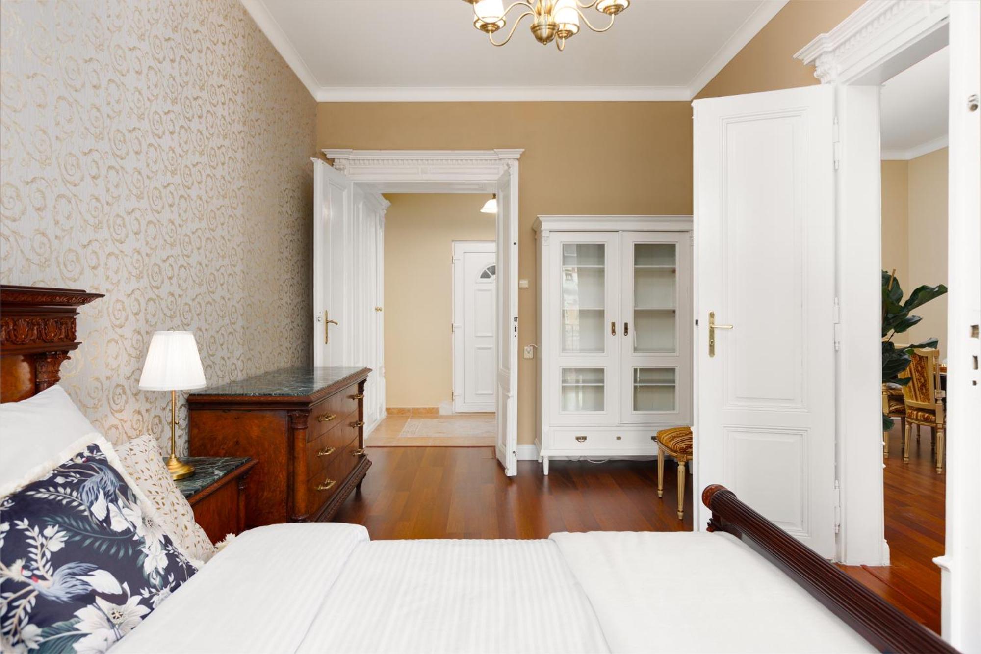 Rezidence Makart Apartamento KLV Exterior foto